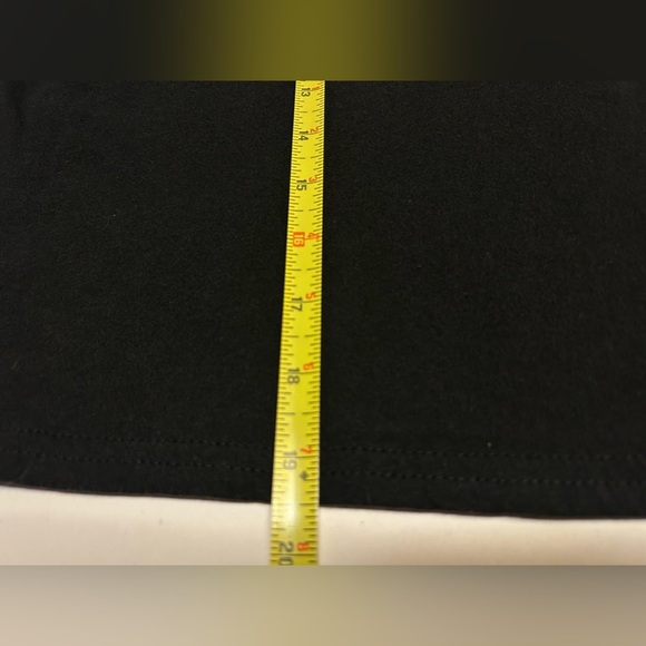 Tom‎ and Jerry Juniors’ Graphic Rubber Patch Tee with Short Sleeves Size S (3-5) - Picture 7 of 15